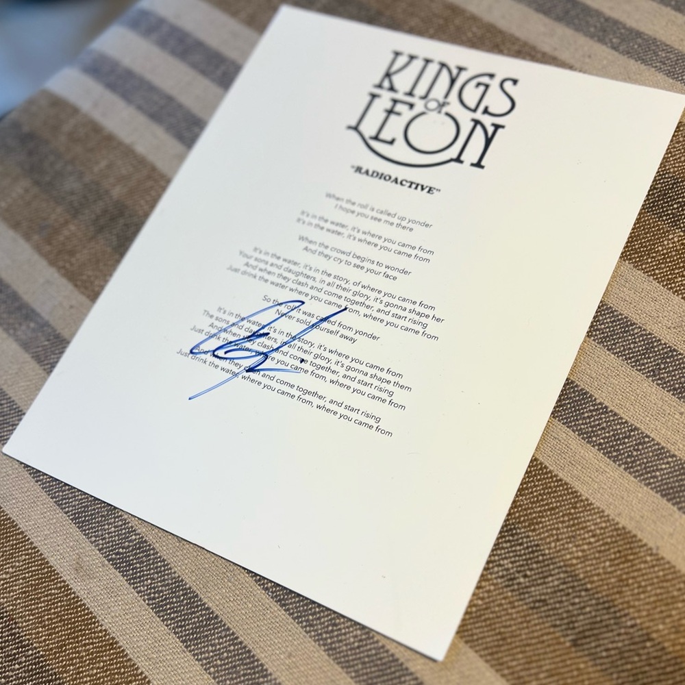 Kings of Leon Caleb Followill Signed Memorabilia Set - Picture 6 of 8